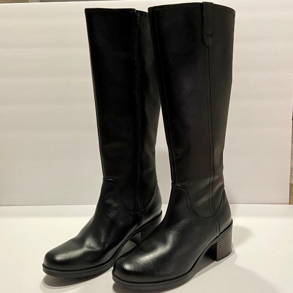 Clarks Women's Wide Calf Knee High Boot - Hollis Moon - 8M - Black Leather -NEW - Picture 1 of 10